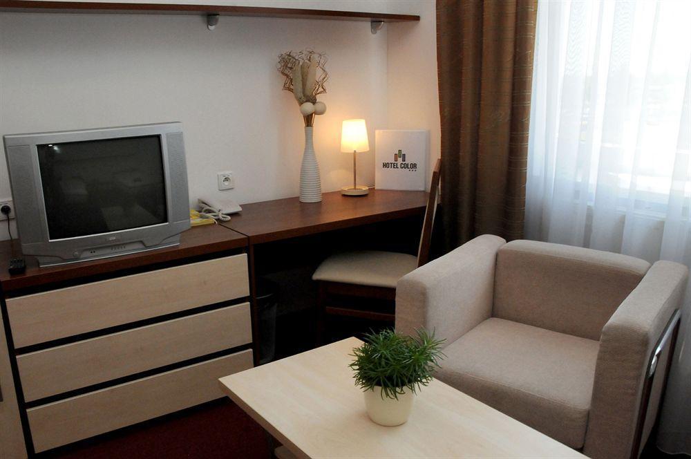 Hotel Color Bratislava Esterno foto
