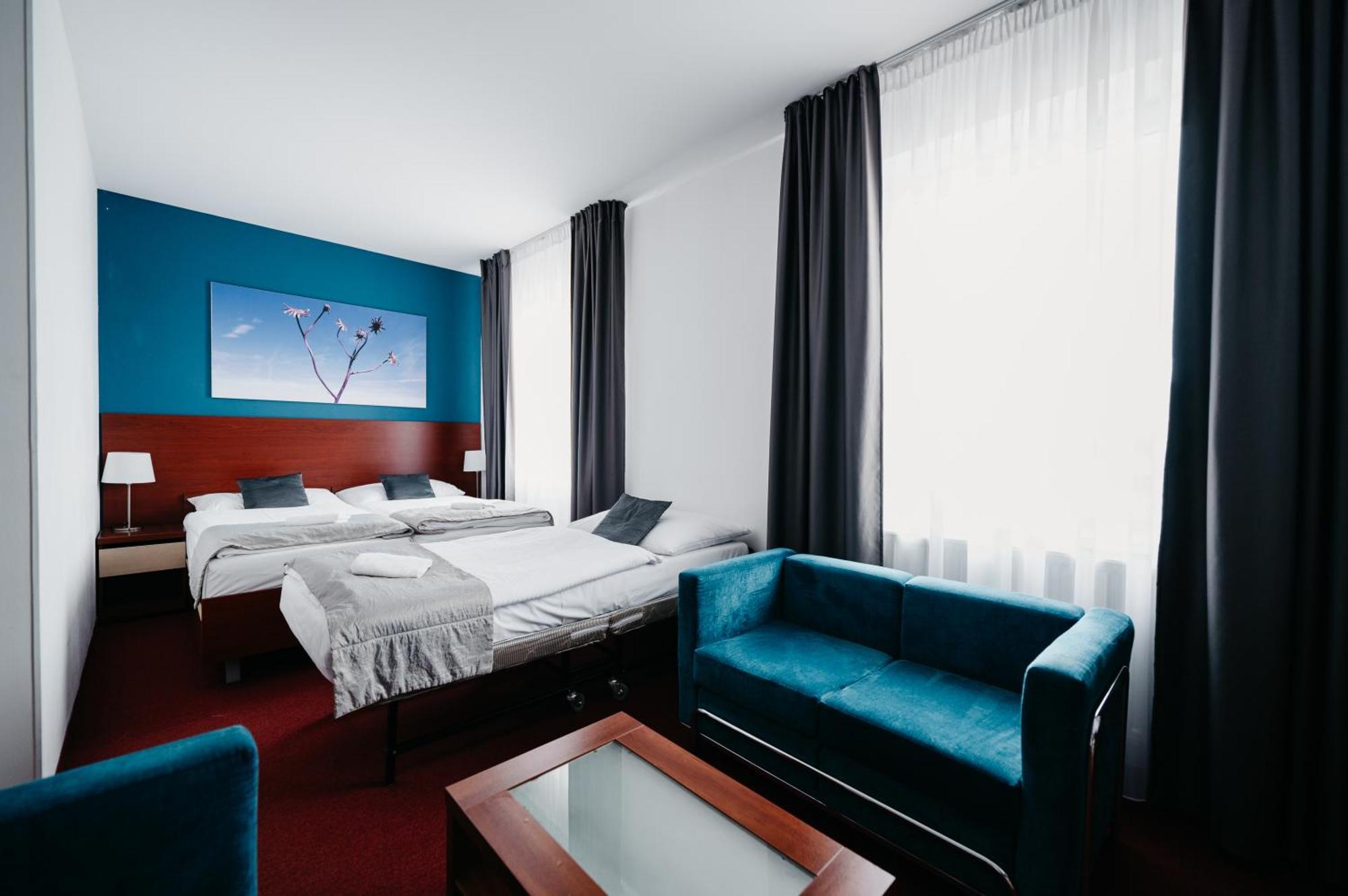 Hotel Color Bratislava Esterno foto
