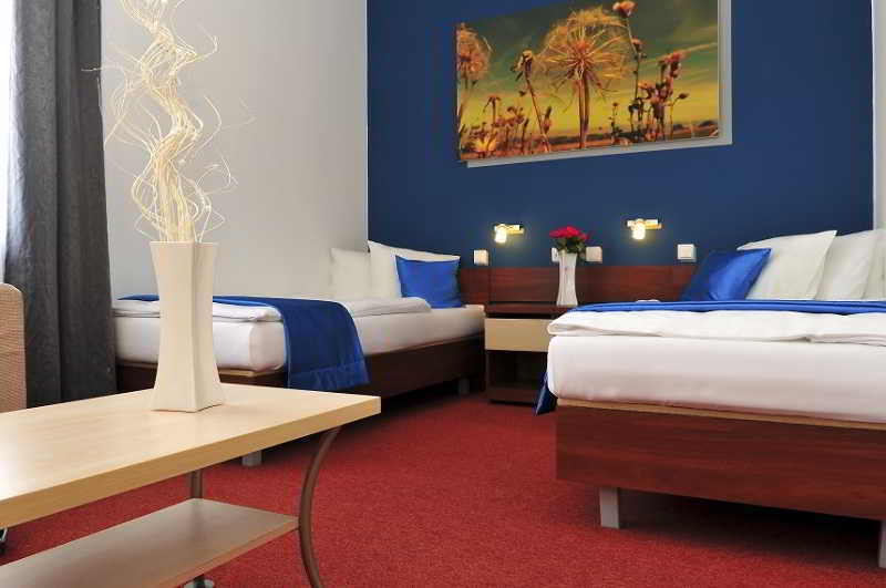 Hotel Color Bratislava Esterno foto