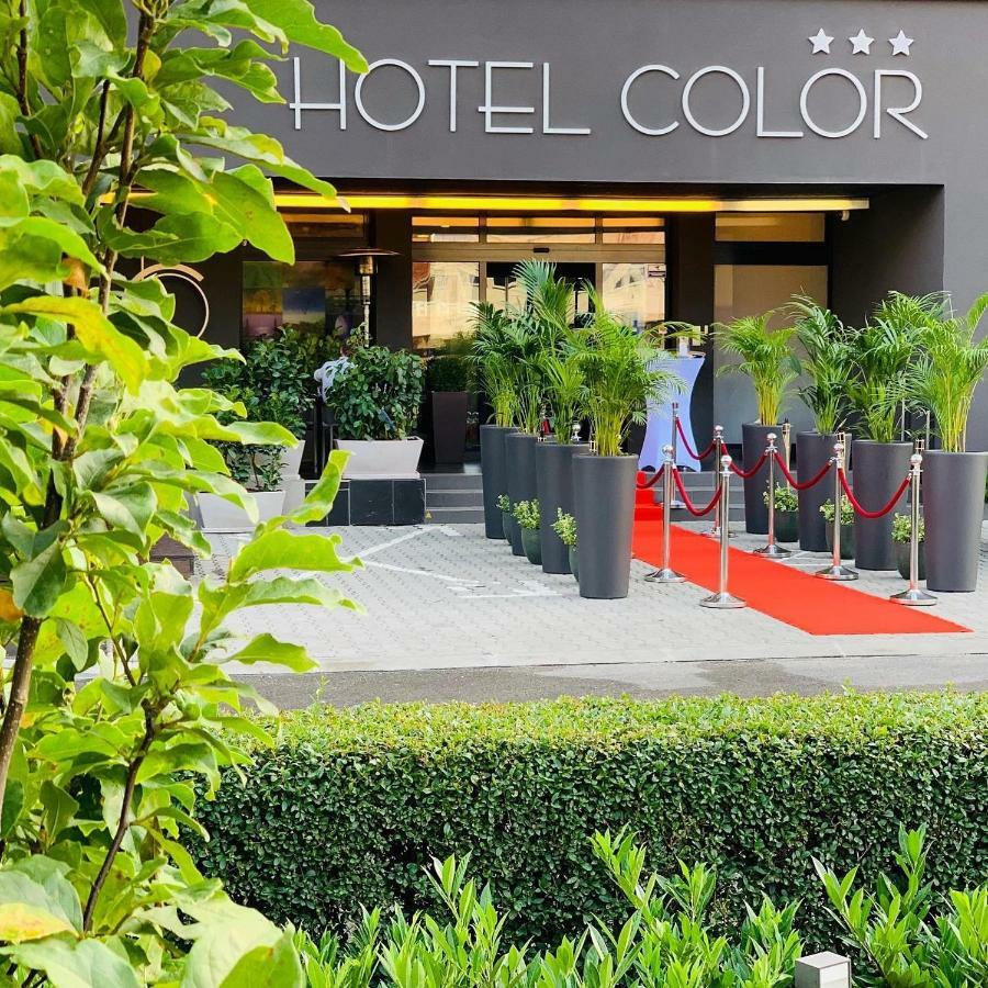 Hotel Color Bratislava Esterno foto
